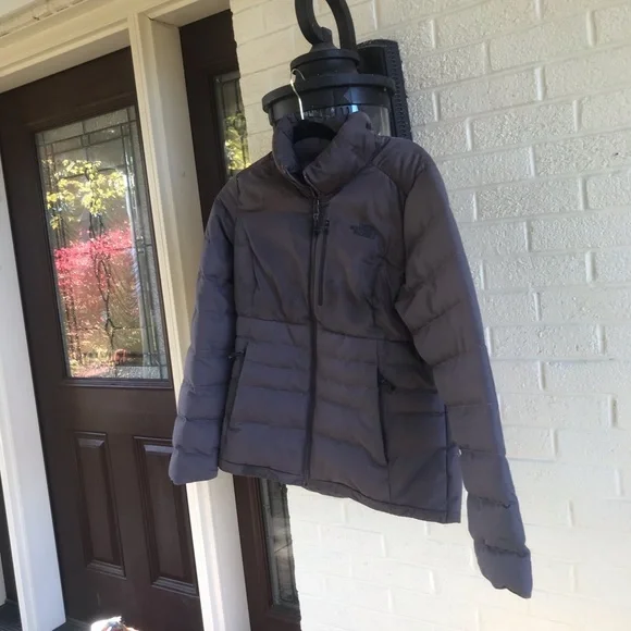 The North Face Women’s Puffer Jacket M - Picture 2 of 9